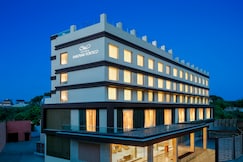 Nataraj Sarovar Portico, Garautha