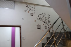 Relax Paying Guest House Hostel, Varanasi