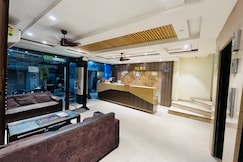 Hotel Silver Street 2 Mins Walk From New Delhi Railway station, Delhi