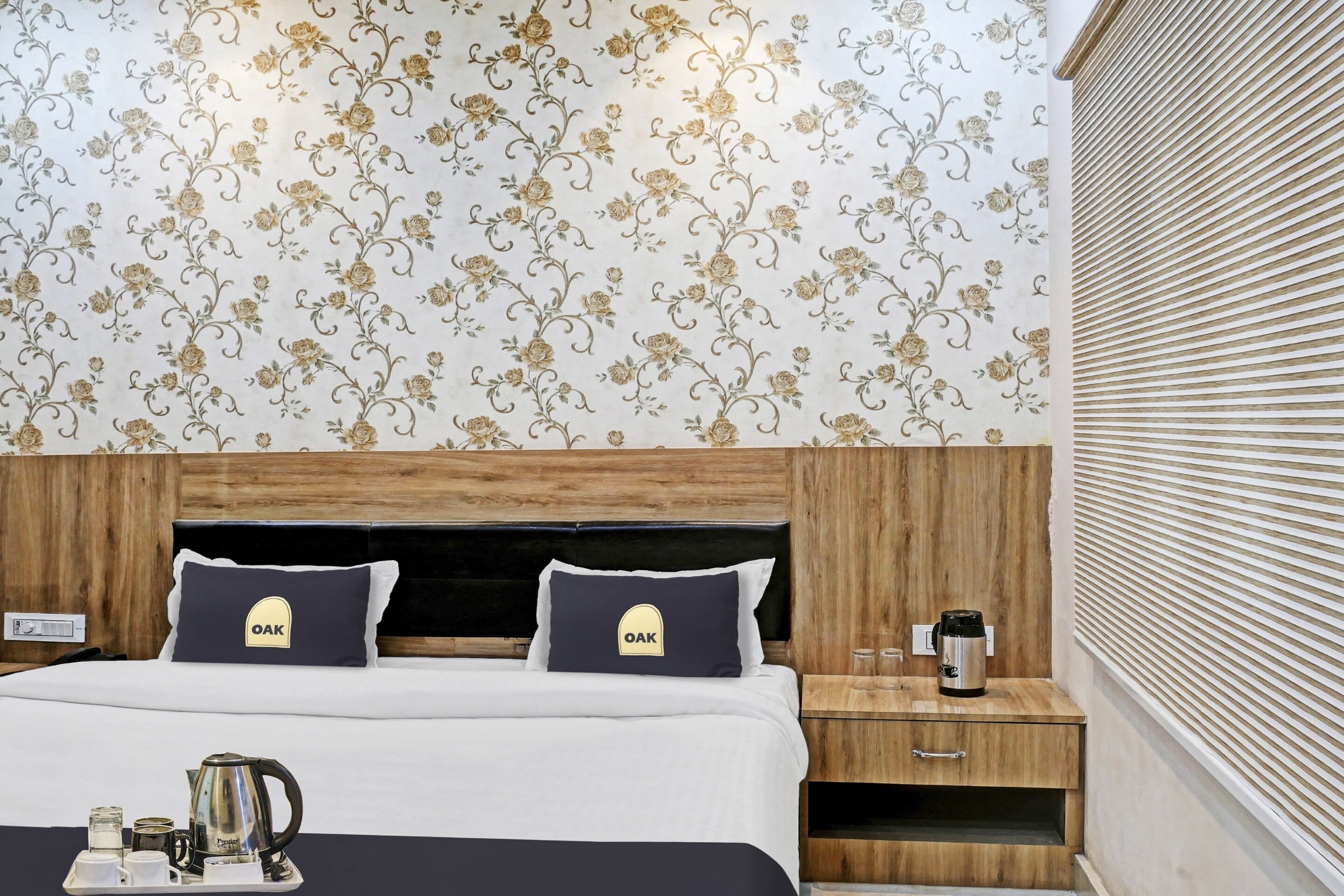 Townhouse OAK Hotel Aditya Residency - Tap to explore photos