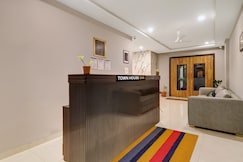 Hotel O S Grand Bolarum, Hyderabad