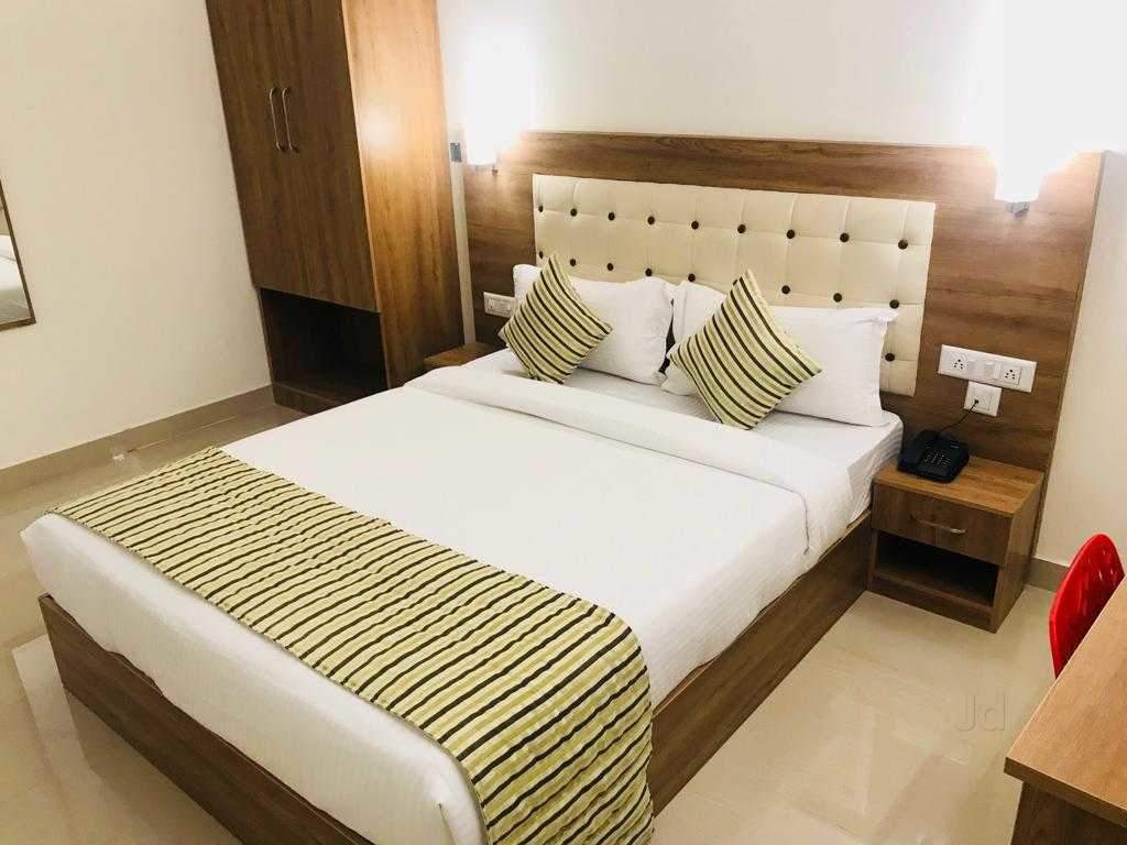 Hotel Prasad Residency - Tap to explore photos