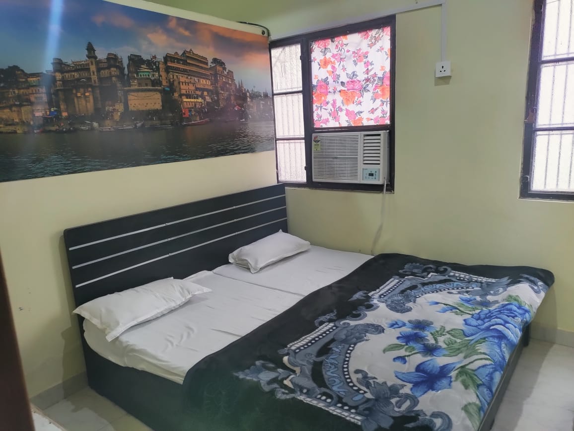 Siddhi guest House - Tap to explore photos