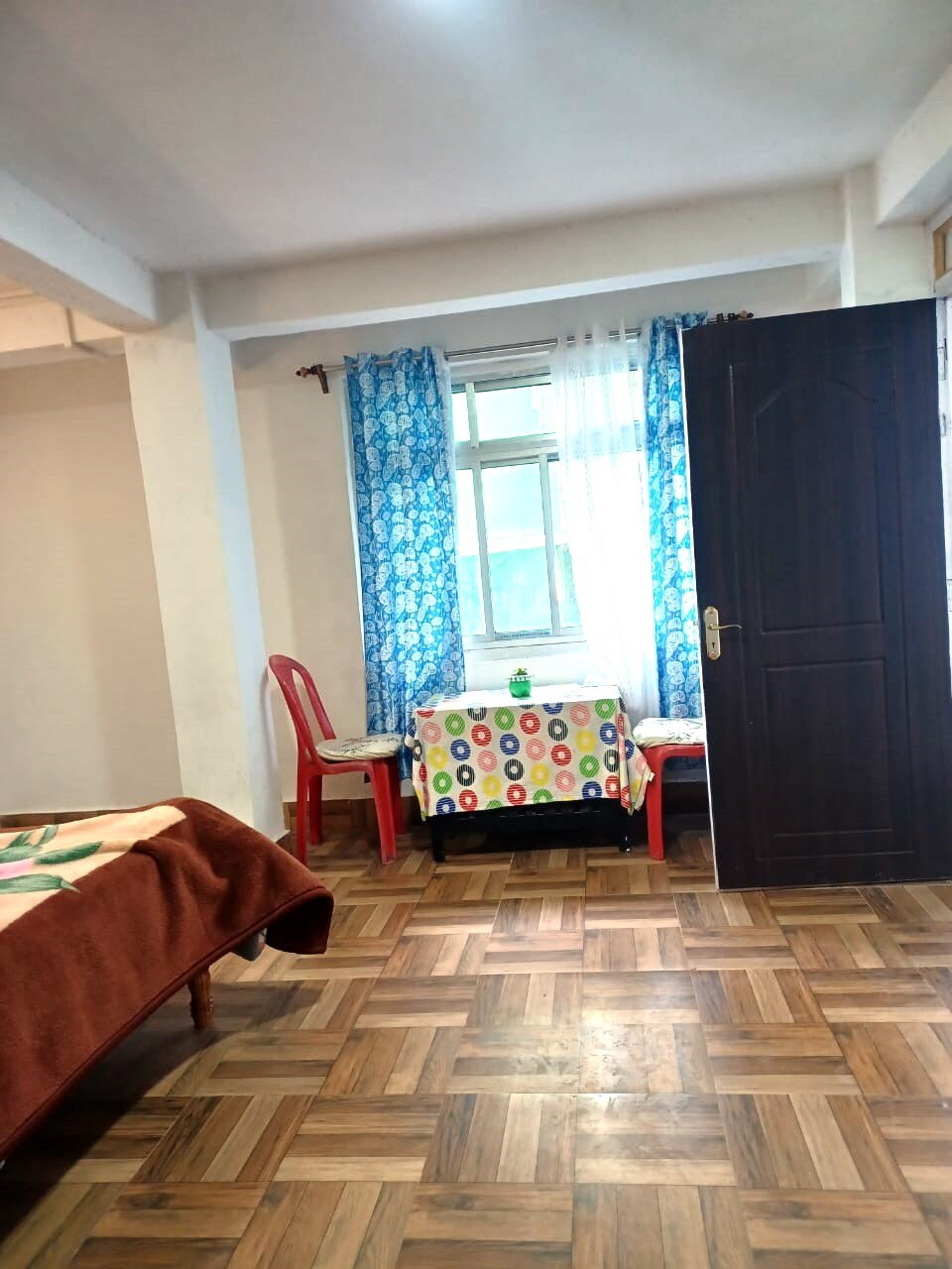KANCHAN VIEW BOUTIQUE SUIT NEAR GANDHI ROAD (Chalantika Group) - Tap to explore photos