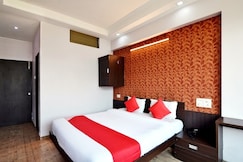 Majestic Hotel, Kolhapur