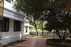 Ayur Padmasubram Ayurveda Resort, Chalakudy