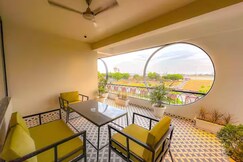 Aero Breeze 002 Jacuzzi Penthouse | Playa Stays, Jaipur