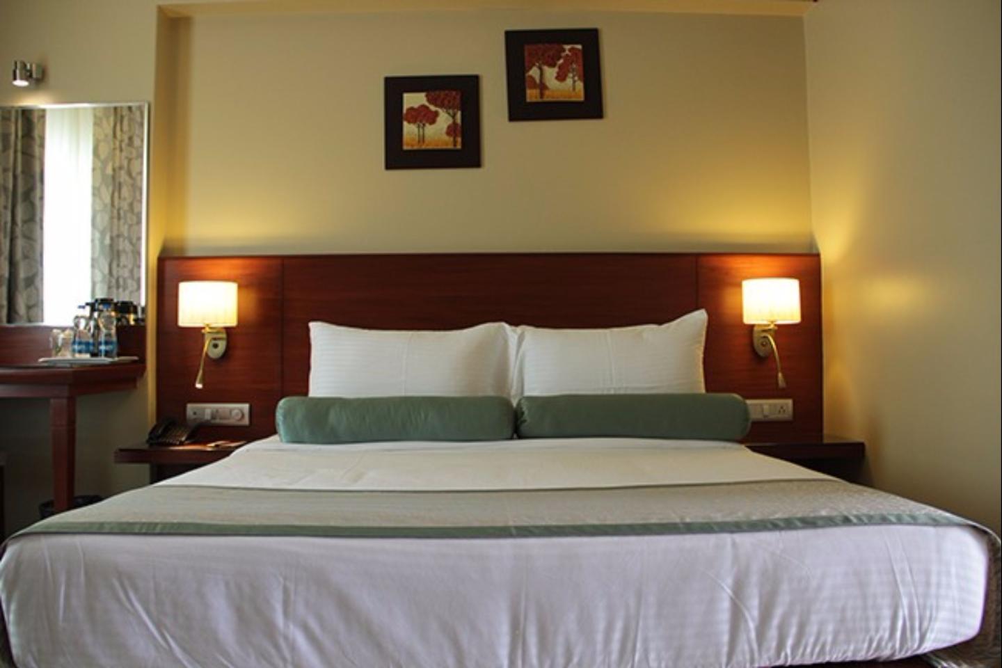 Hotel Green Olive - Tap to explore photos