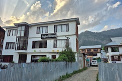 Hotel Nagbal Resort (Friendly Budget Stay in Pahalgam), Pahalgam