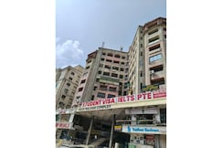 FabHotel Royal Midway, Gandhinagar