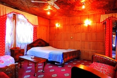 Rajas Palace Houseboats, Srinagar