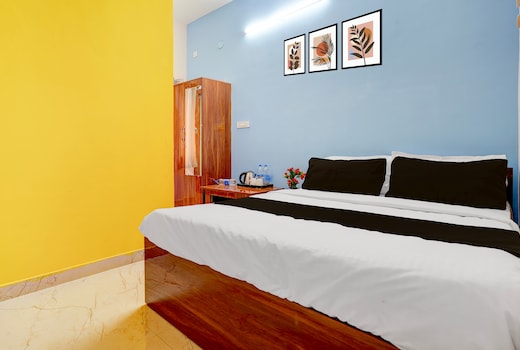 Hotel O R R Comforts Boarding and Lodging