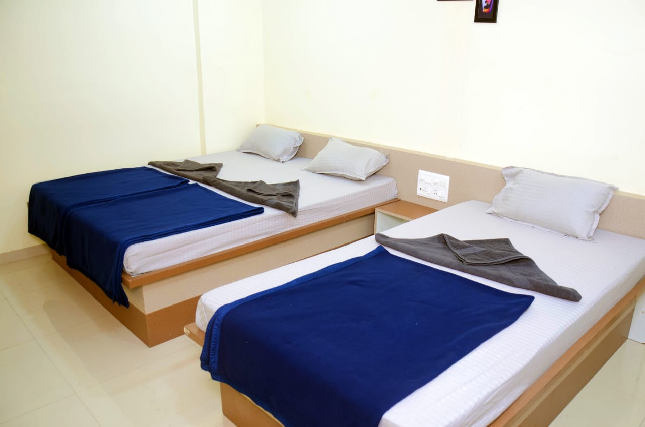 3 Bed Non Ac Room 1