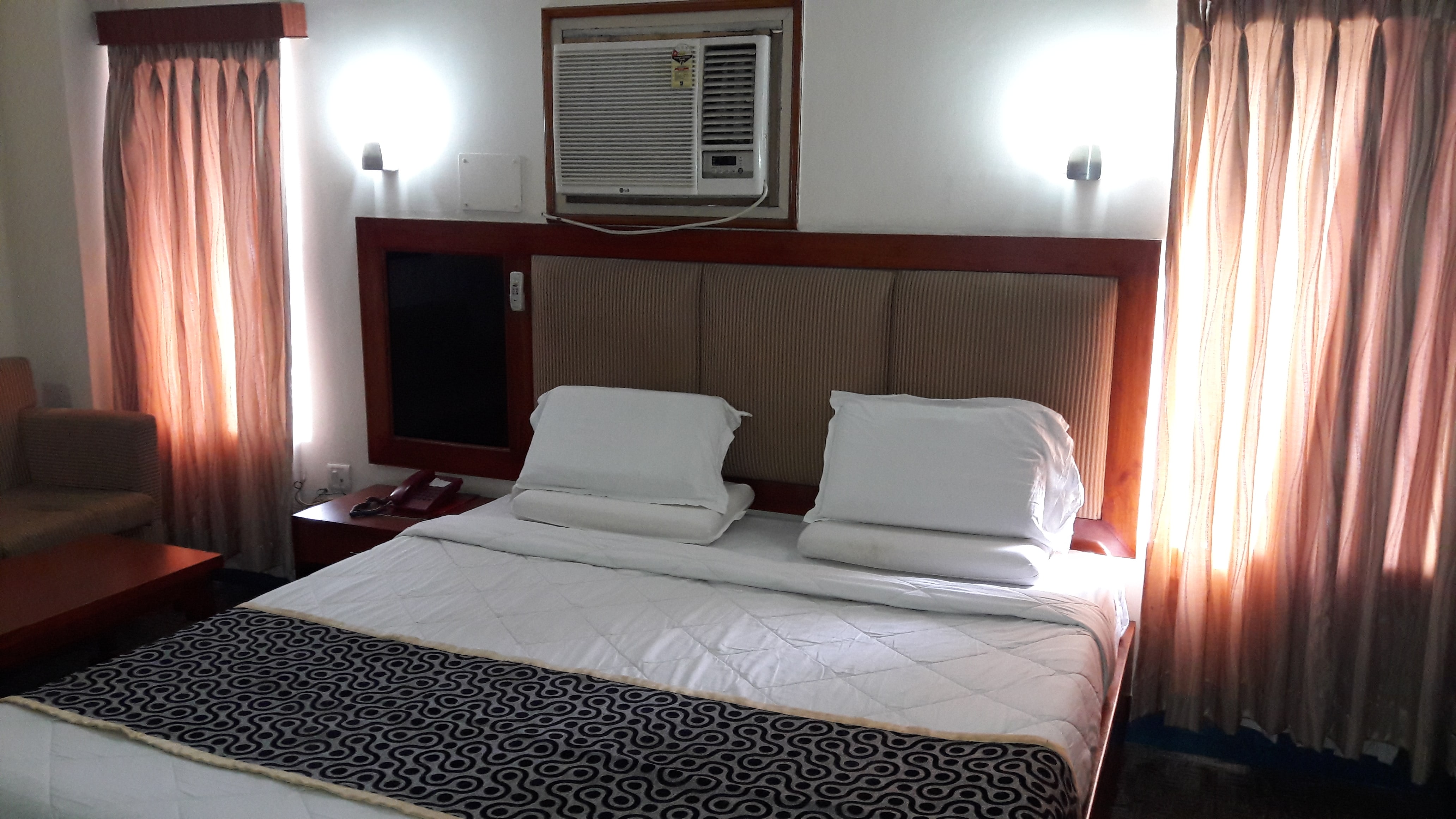 Hotel Ambarish - Tap to explore photos