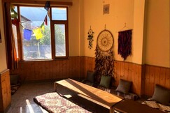 Negi Wooden House, Manali