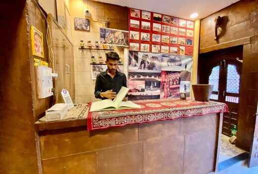 Hotel Hashim by GRB