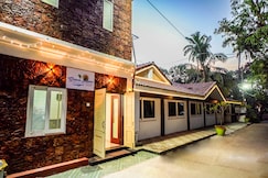 Grande Alpine Hotel, Goa