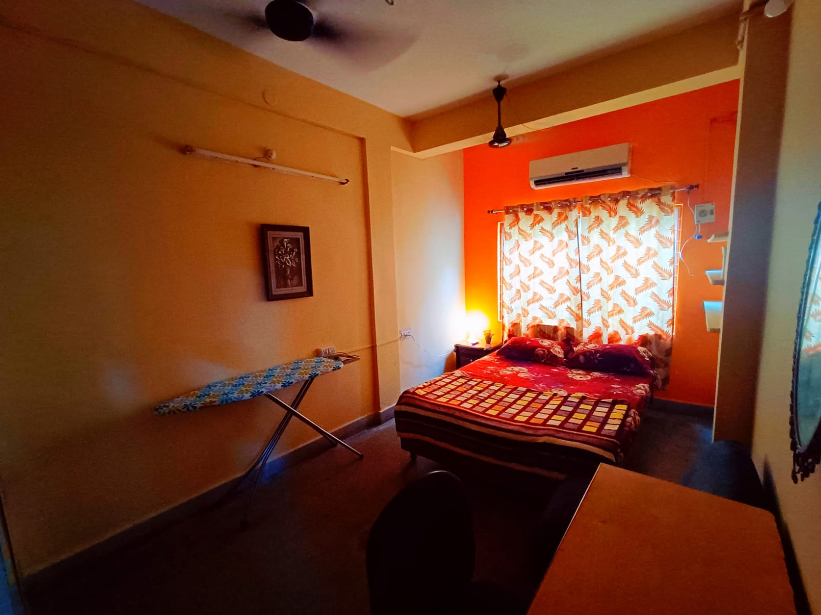 Anisha's Cool Cozy apartment 2 bhk with 1 AC - Tap to explore photos