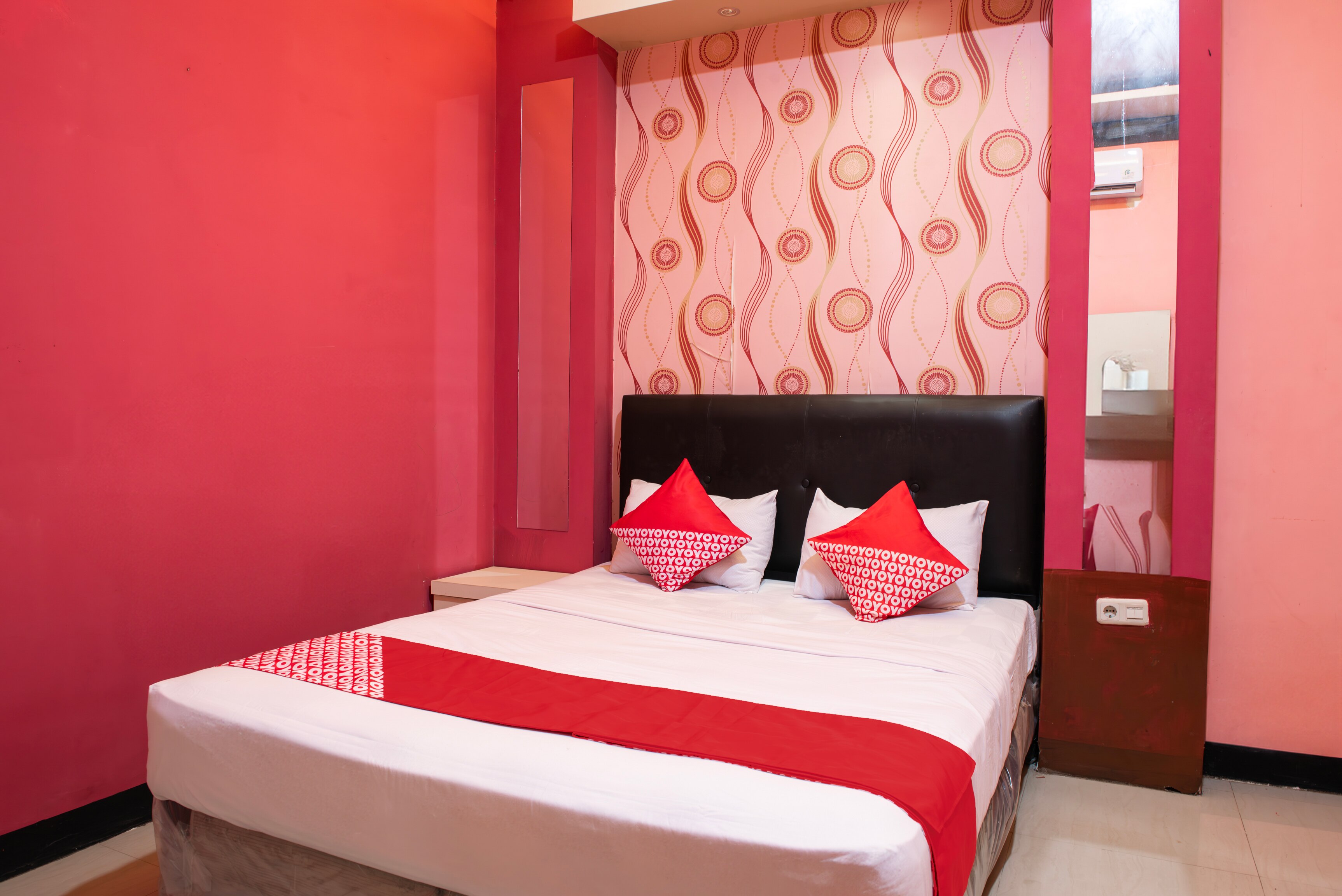 OYO 94133 Homestay Puspa Gemilang Syariah - Tap to explore photos