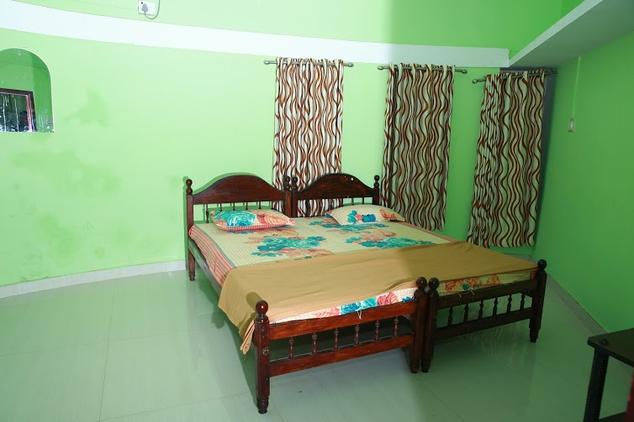 Lalrachan Homestay (Non AC Room) - Tap to explore photos