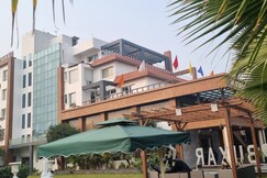 THE VAISHNAVI, Buxar