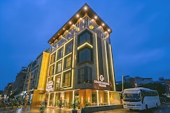 Hotel Grand Girdhar Premier, Indore