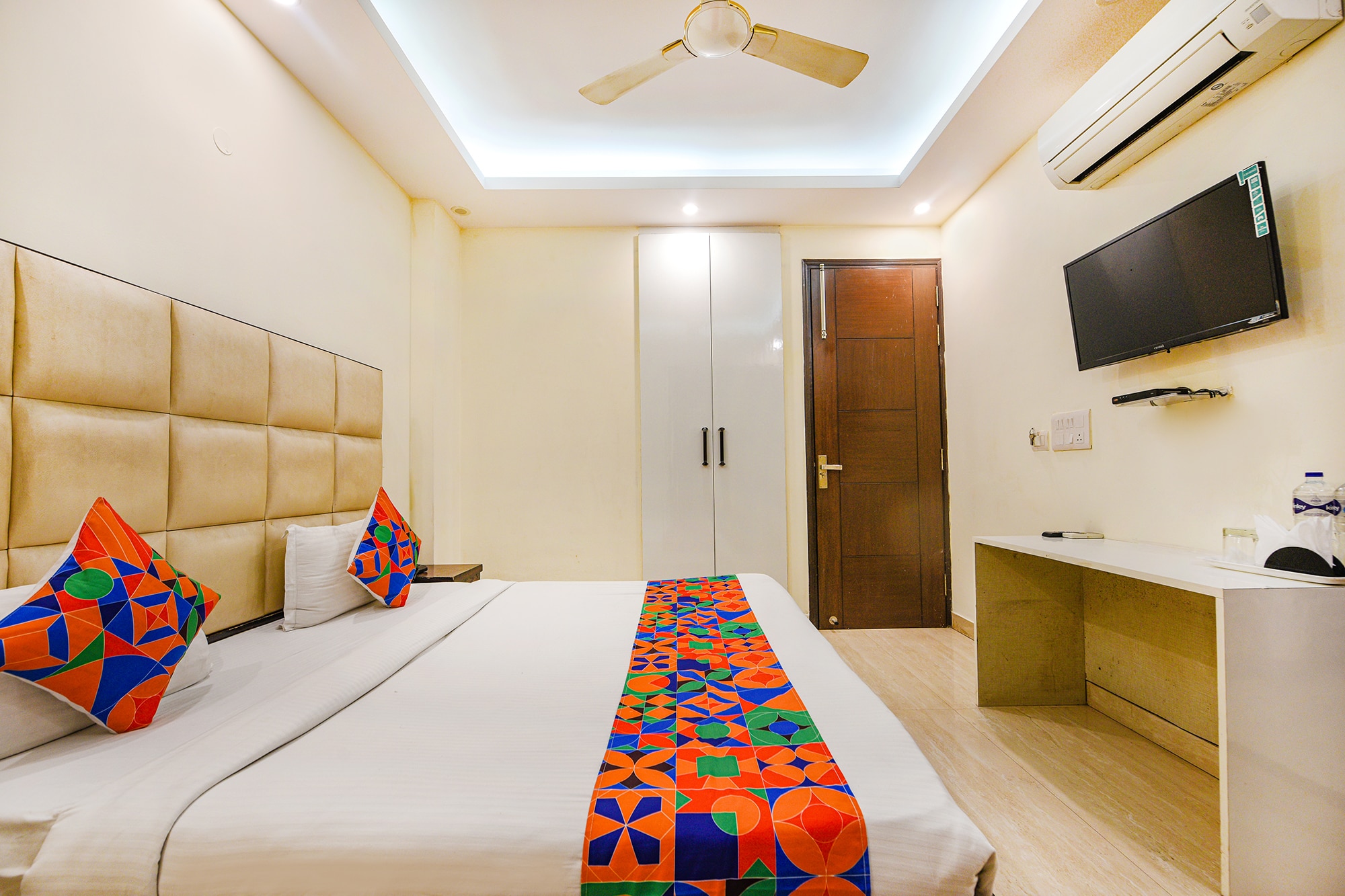 FabHotel AK Villa - Tap to explore photos