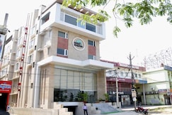 Hotel Dolphin, Bargarh