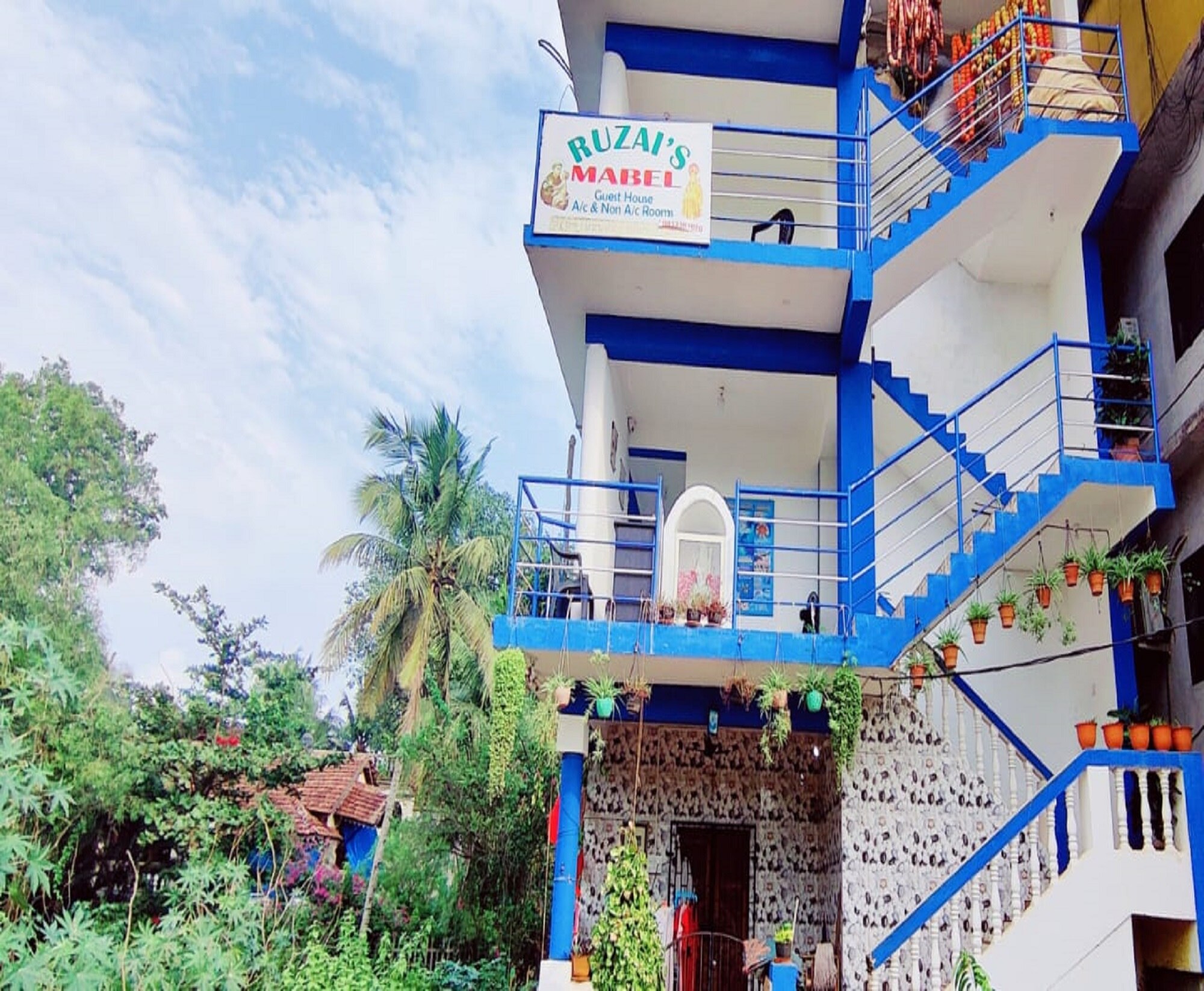Ruzais Mabel Guest House - Tap to explore photos