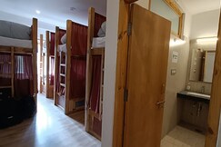 Woosah Hostel Leh | Terrace Cafe & Wifi, Ladakh