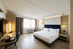 Bloom Mississauga, Tapestry Collection by Hilton, Peel