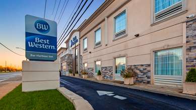 Best Western Bar Harbour Inn - Tap to explore photos