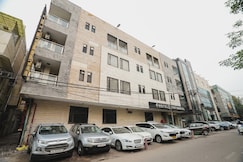 Hotel B Continental, Delhi