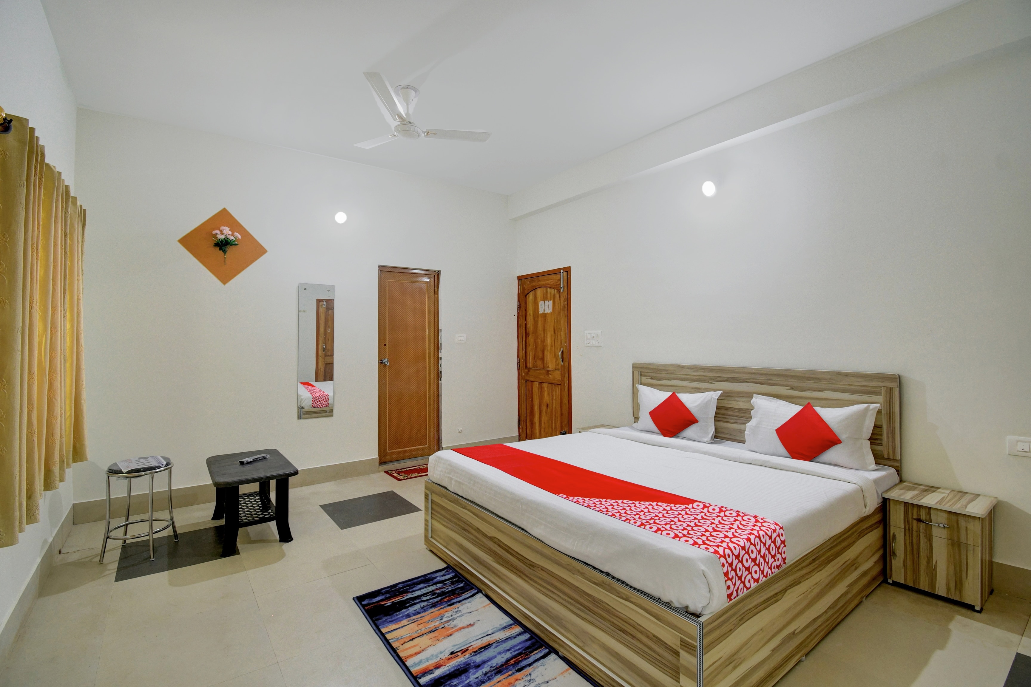 Super Hotel O Anvi - Tap to explore photos