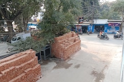 Ashok kumar kesharwani, Prayagraj