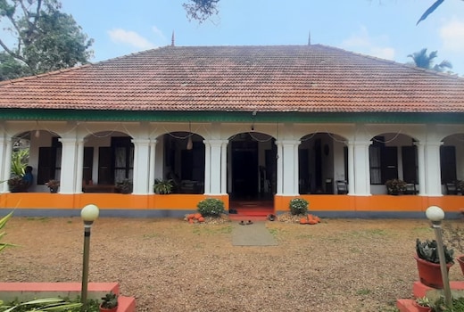 Kallupurackal Heritage Island Home By Lexstays