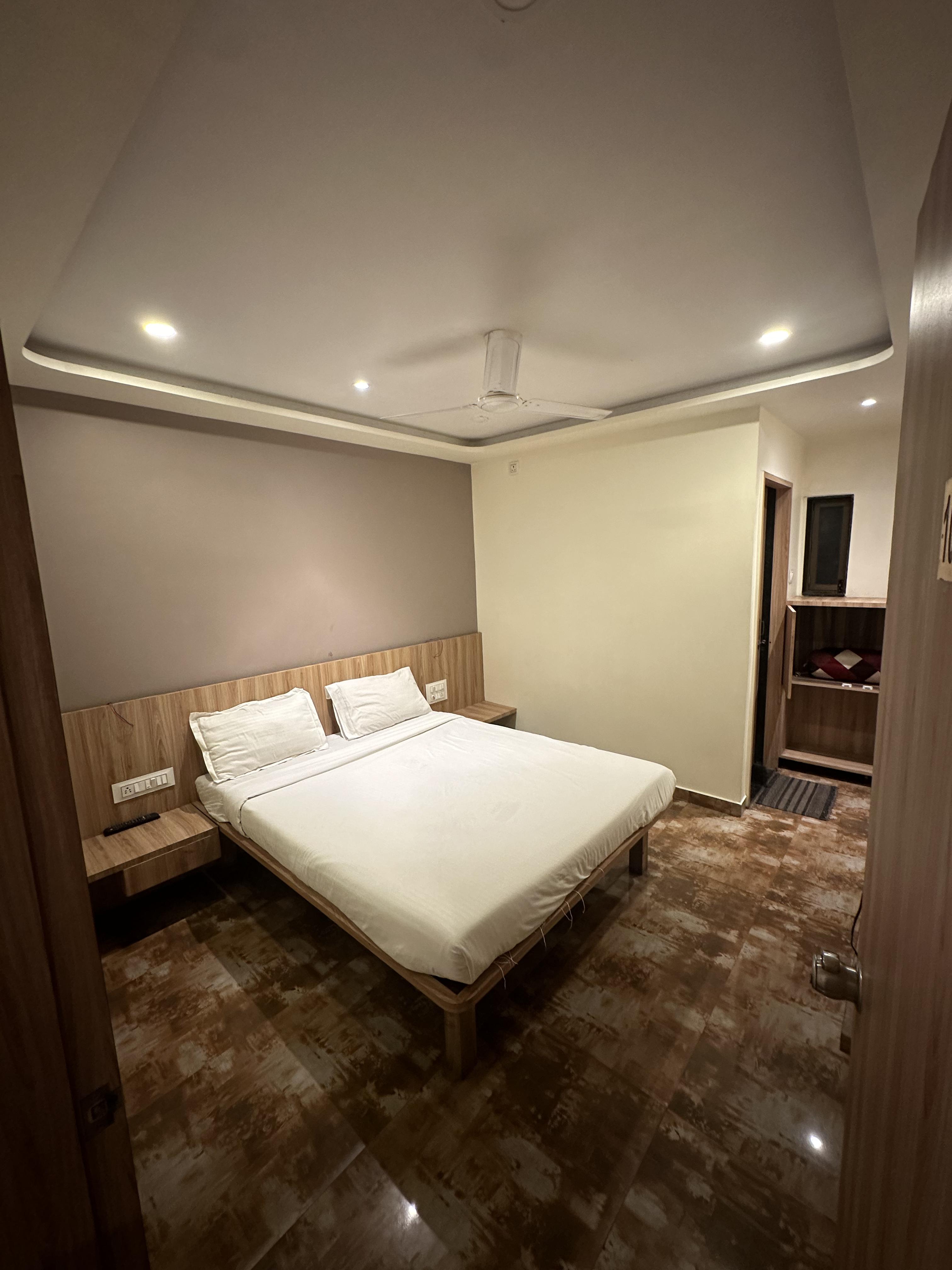 Hotel Isha 3