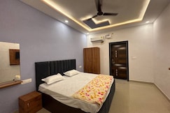 Near Prem Mandir Banke Bihari ji Temple, Vrindavan