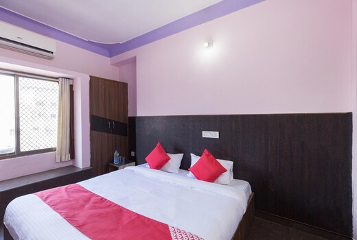 Hotel O Utsav