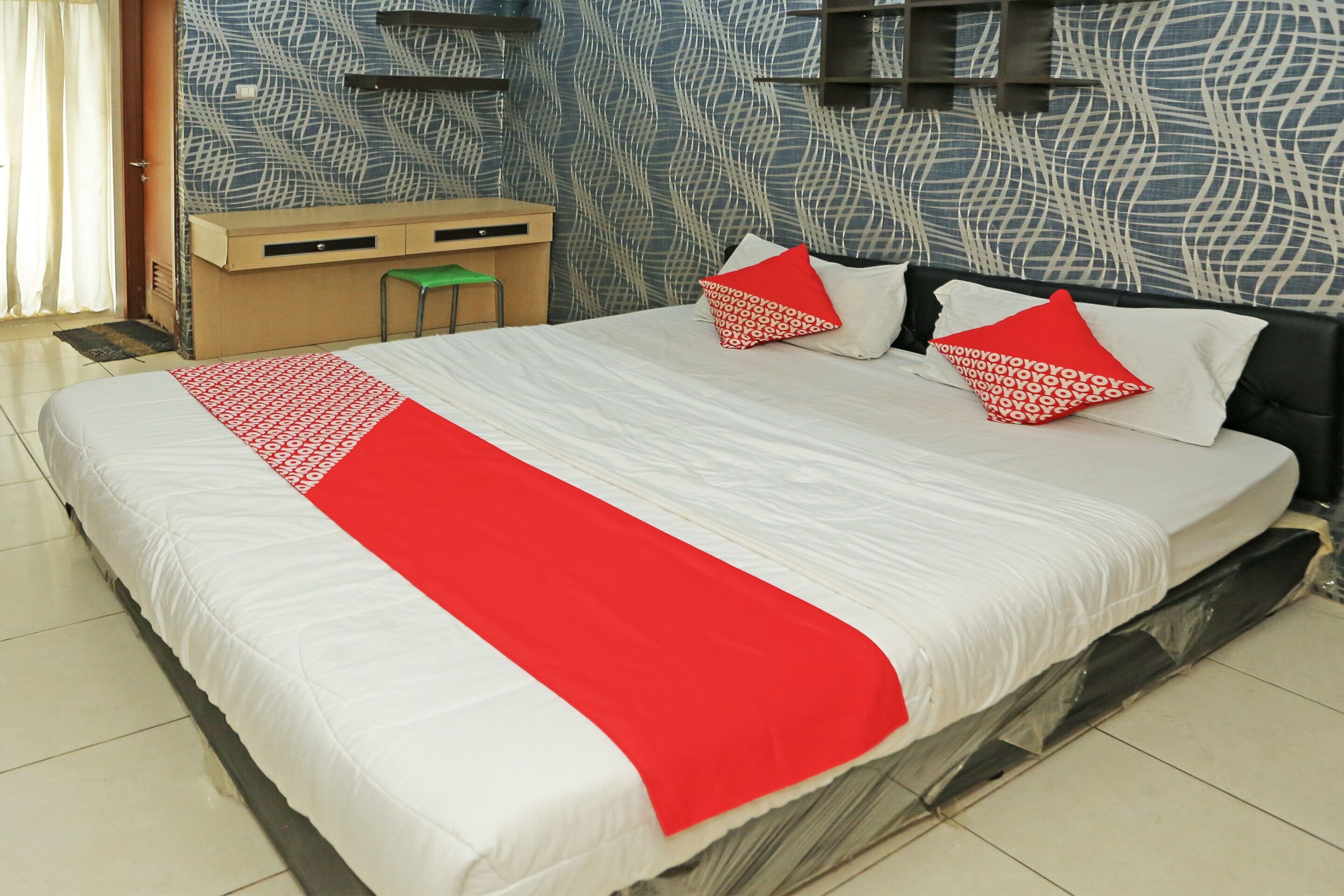 Capital O 92971 Pelangi Residence - Tap to explore photos