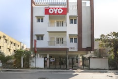 Hotel O Home Harma Residency Near Koyambedu Metro Station, Chennai