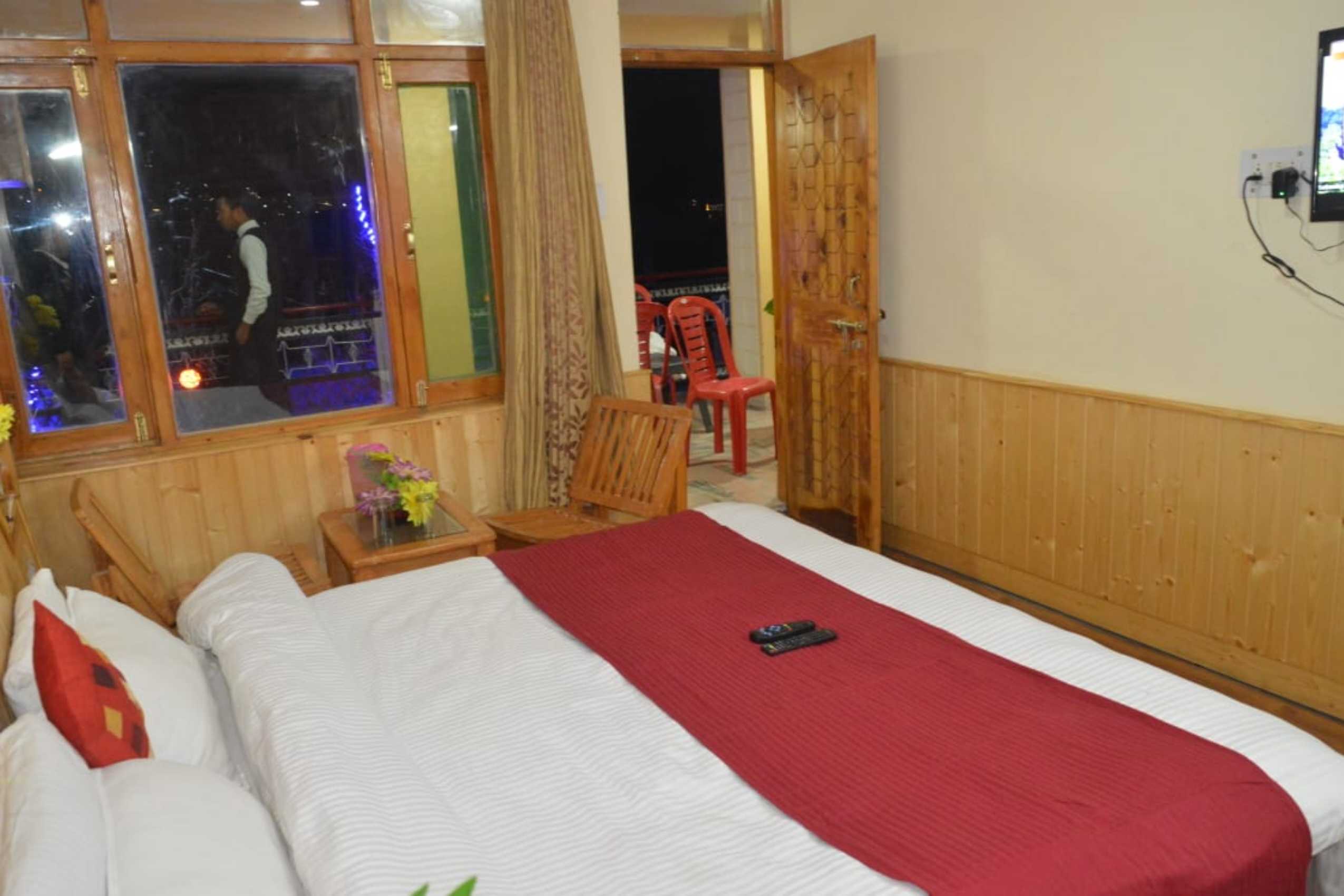Hotel O 84991 Village Villa Cottage - Tap to explore photos