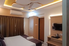 Hotel President Pride, Hingana