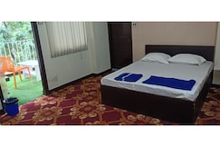 Loudon Inn near Park Street, Kolkata