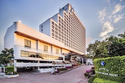 Cholchan Pattaya Beach Resort, Pattaya