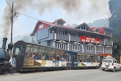 Blue Moon, Darjeeling