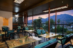 Hotel Crystal Inn @Nakki Lake, Mount Abu