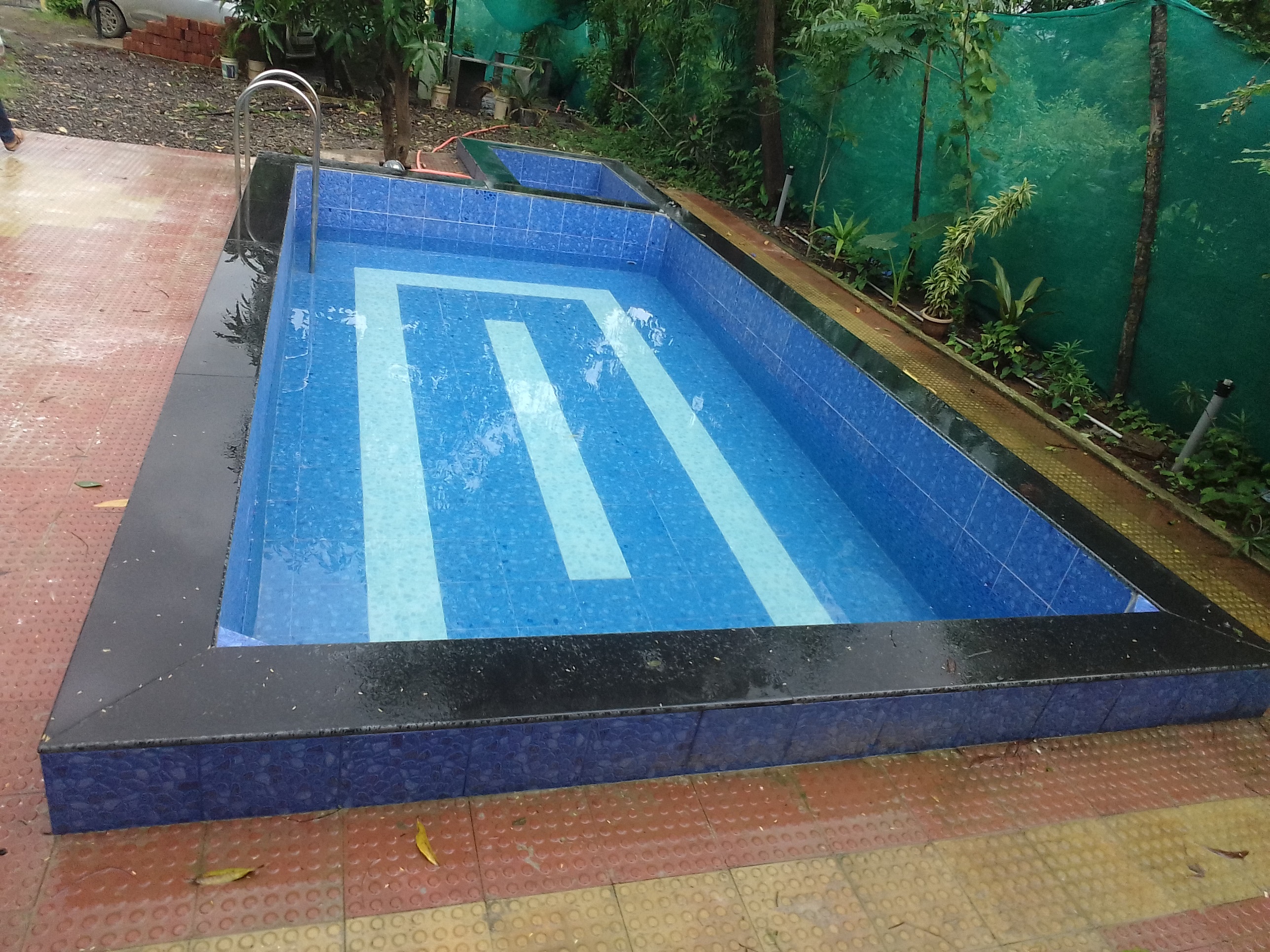 Gurukrupa Farmhouse - Tap to explore photos
