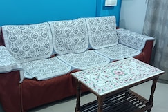 Starlight 3 bhk 1 km from Mumbai naka bus stop, Nashik