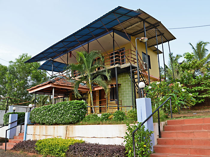 Sindhudurga Palace resorts - Tap to explore photos